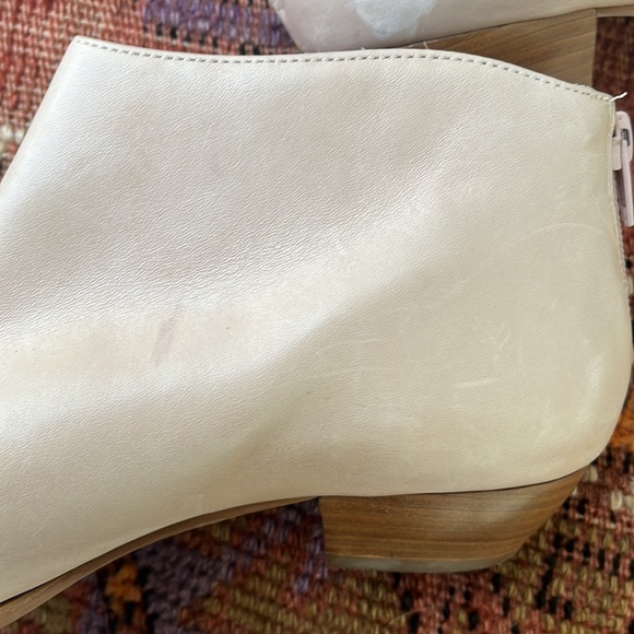 Matisse Aida leather booties in Nude - Picture 7 of 16